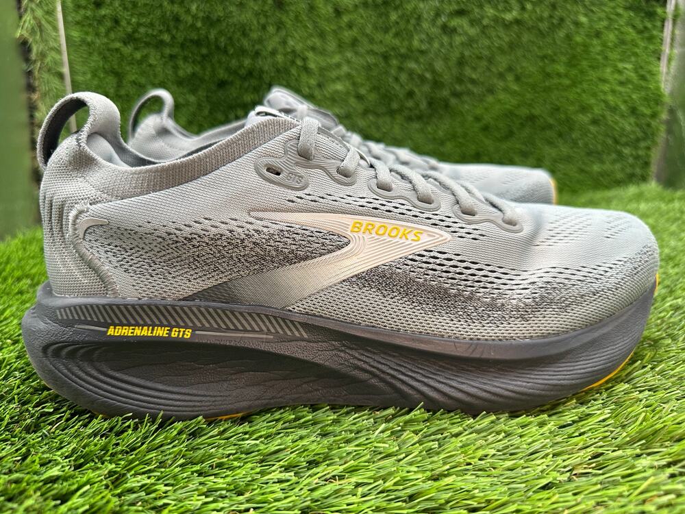 Brooks Adrenaline GTS 25 1104542E044 Athletic Sneaker Men's 9 Gray Mesh Running